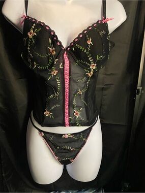 Jolie Intimates vintage-style bustier and matching thong